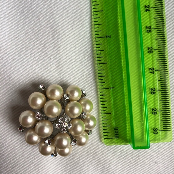 Brooch - Picture 2 of 2